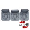 Legrand 069578L, Plexo 55 3x2P+F elővezetékezett vízszintes csatlakozóaljzat csapófedéllel, szürke