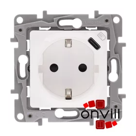   Legrand 764535, Niloé 2P+F Csatlakozóaljzat + USB-C Típusú Töltőaljzat, Fehér