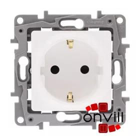   Legrand 764539, Niloé 2P+F Csatlakozóaljzat Biztonsági Zsalu Nélkül, Rugós Vezetékbekötéssel, Fehér