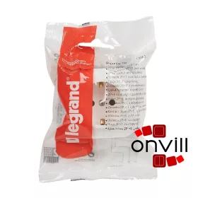   Legrand 782420, Forix IP20 Falon Kívüli, 2P+F Földelt Csatlakozóaljzat, 16 A , Biztonsági Zsaluval, Fehér