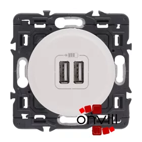   Legrand Céliane kettős USB-A töltőaljzat, beépített tápegységgel - 5 V - 2400 mA, burkolattal, fehér CF067462-CS