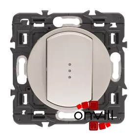  Legrand Céliane váltóérintkezős nyomó, jelzőfénnyel, titánium CT067031JF-HK