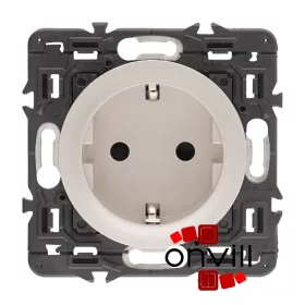   Legrand Céliane 2P+F csatlakozóaljzat biztonsági zsaluval, csavaros, titánium CT067161-K